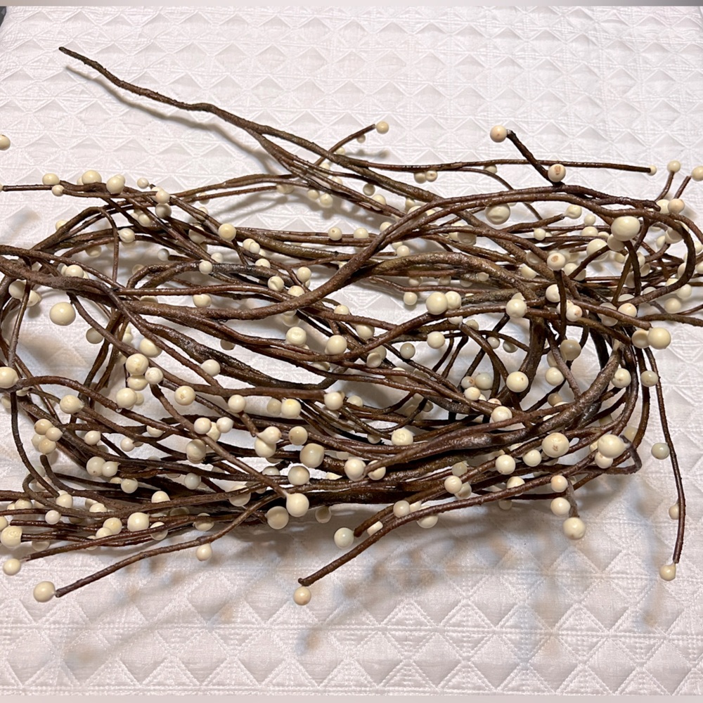 ~Lot of 2: Pottery Barn Branch & Berry Holiday Garland *EUC* MSRP: $160+tax